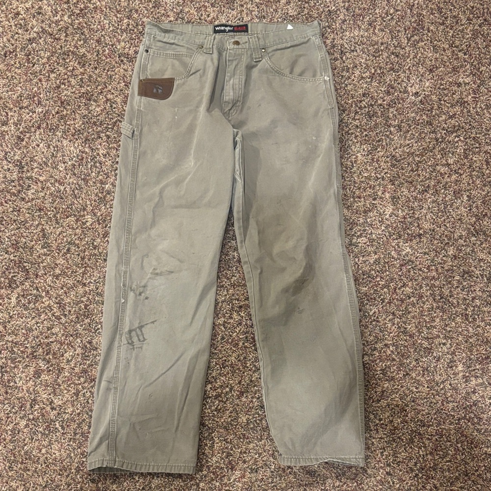 Wrangler Carpenter Pants in Gray